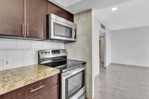 Condo in Aventura, Florida, 1 bedroom  № 2058395 - photo 23