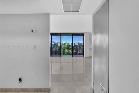 Condo in Aventura, Florida, 1 bedroom  № 2058395 - photo 3