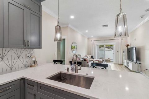 Casa en venta en Tampa, Florida, 3 dormitorios, 153.1 m2 № 2140553 - foto 22