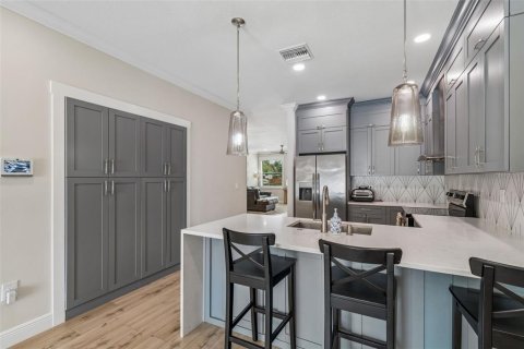 Casa en venta en Tampa, Florida, 3 dormitorios, 153.1 m2 № 2140553 - foto 18
