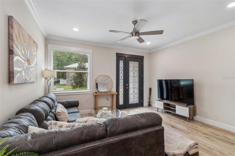 Casa en venta en Tampa, Florida, 3 dormitorios, 153.1 m2 № 2140553 - foto 9