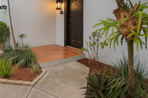 Снять в аренду кондоминиум в Дорал, Флорида 2 спальни, 125.33м2, № 1987573 - фото 12