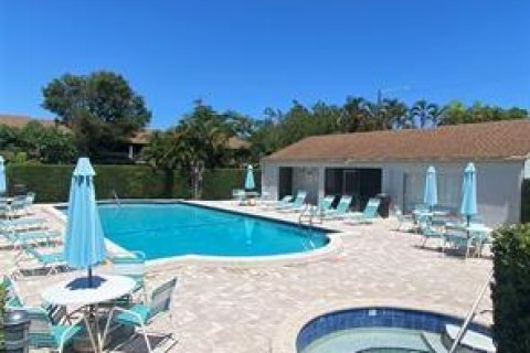 Adosado en venta en Boca Raton, Florida, 2 dormitorios, 142.7 m2 № 1060180 - foto 1
