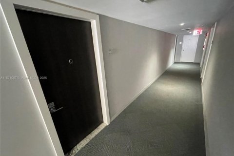 Купить кондоминиум в Авентура, Флорида 2 спальни, 107.49м2, № 1958185 - фото 4