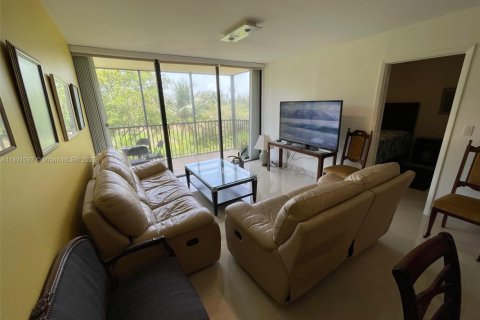 Купить кондоминиум в Авентура, Флорида 2 спальни, 107.49м2, № 1958185 - фото 16