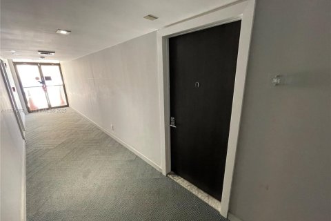 Купить кондоминиум в Авентура, Флорида 2 спальни, 107.49м2, № 1958185 - фото 3