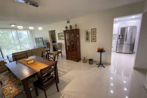 Купить кондоминиум в Авентура, Флорида 2 спальни, 107.49м2, № 1958185 - фото 9