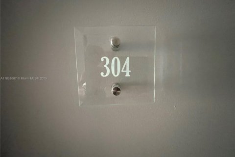 Купить кондоминиум в Авентура, Флорида 2 спальни, 107.49м2, № 1958185 - фото 2