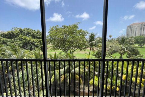 Купить кондоминиум в Авентура, Флорида 2 спальни, 107.49м2, № 1958185 - фото 19