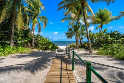 Copropriété à vendre à Key Biscayne, Floride: 2 chambres, 174.19 m2 № 2426260 - photo 6