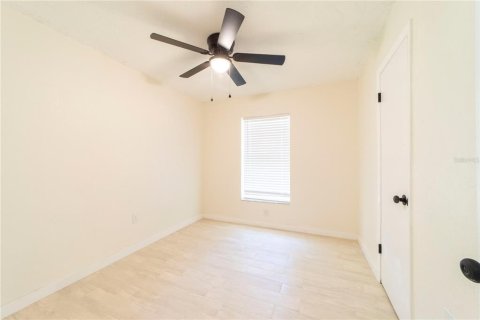House in Mount Dora, Florida 3 bedrooms, 99.03 sq.m. № 1917222 - photo 16