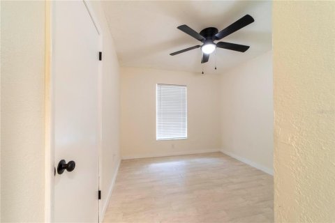 Villa ou maison à vendre à Mount Dora, Floride: 3 chambres, 99.03 m2 № 1917222 - photo 13