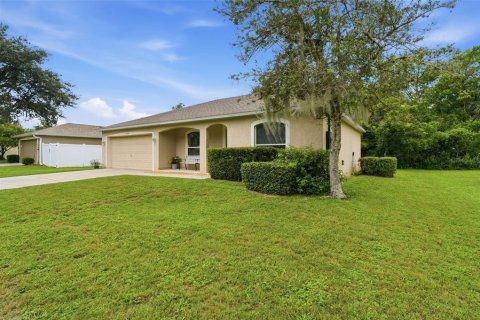 Villa ou maison à DeLand, Floride 3 chambres, 117.8 m2 № 2267079