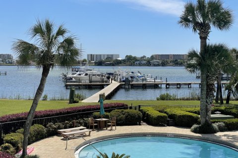 Condominio en venta en Fort Walton Beach, Florida, 1 dormitorio, 30.19 m2 № 560063 - foto 1