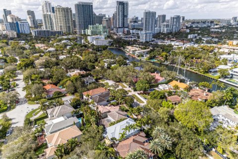 Villa ou maison à vendre à Fort Lauderdale, Floride: 5 chambres, 392.6 m2 № 2288642 - photo 6