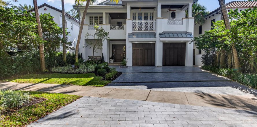 Villa ou maison à Fort Lauderdale, Floride 5 chambres, 392.6 m2 № 2288642