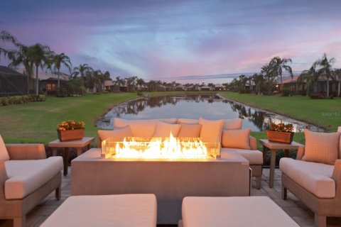 Villa ou maison à louer à Wimauma, Floride: 4 chambres, 260.03 m2 № 2410174 - photo 4