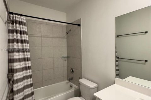 Adosado en venta en Homestead, Florida, 3 dormitorios, 149.76 m2 № 1892534 - foto 21
