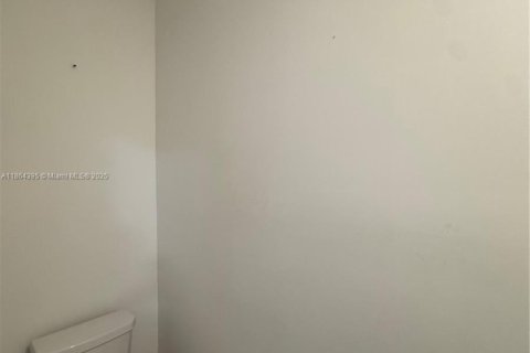 Adosado en venta en Homestead, Florida, 3 dormitorios, 149.76 m2 № 1892534 - foto 9