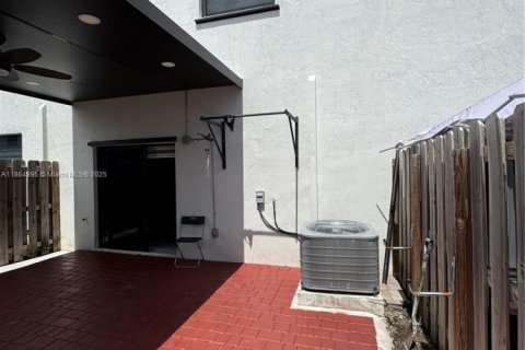 Adosado en venta en Homestead, Florida, 3 dormitorios, 149.76 m2 № 1892534 - foto 30