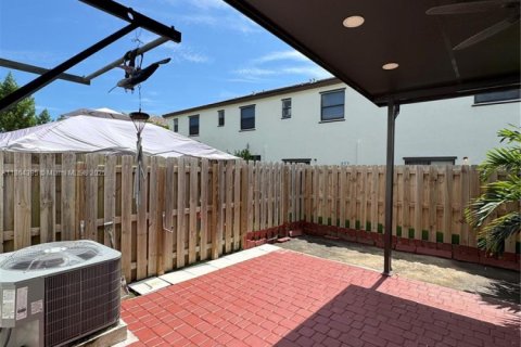 Adosado en venta en Homestead, Florida, 3 dormitorios, 149.76 m2 № 1892534 - foto 27