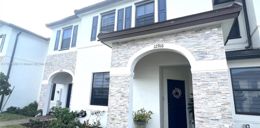 Touwnhouse à Homestead, Floride 3 chambres, 149.76 m2 № 1892534