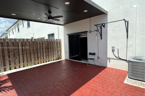 Adosado en venta en Homestead, Florida, 3 dormitorios, 149.76 m2 № 1892534 - foto 29