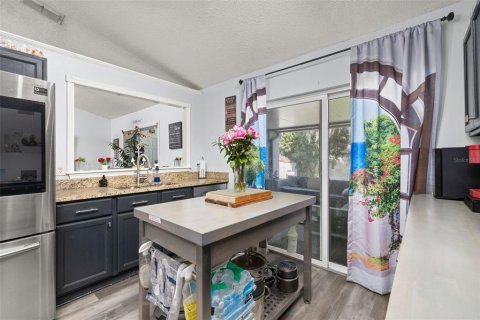 Villa ou maison à vendre à Davenport, Floride: 4 chambres, 157 m2 № 2098366 - photo 2