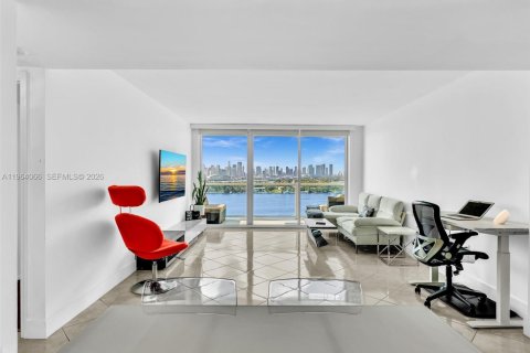 Condominio en alquiler en Miami Beach, Florida, 1 dormitorio, 69.31 m2 № 2026641 - foto 19
