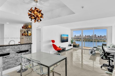 Condominio en alquiler en Miami Beach, Florida, 1 dormitorio, 69.31 m2 № 2026641 - foto 17