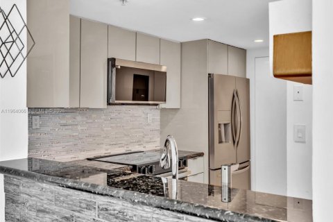 Condominio en alquiler en Miami Beach, Florida, 1 dormitorio, 69.31 m2 № 2026641 - foto 9