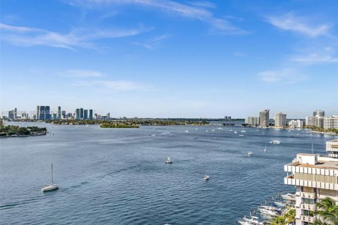 Condominio en alquiler en Miami Beach, Florida, 1 dormitorio, 69.31 m2 № 2026641 - foto 30