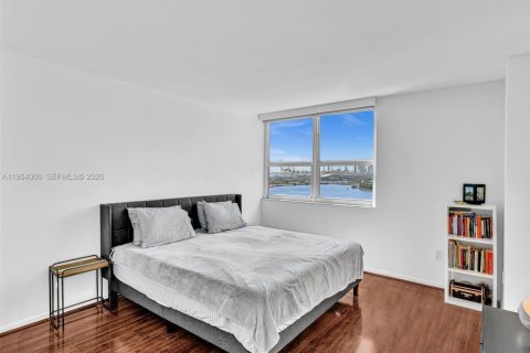 Condominio en alquiler en Miami Beach, Florida, 1 dormitorio, 69.31 m2 № 2026641 - foto 12