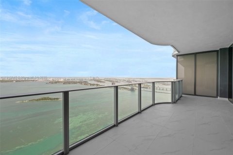 Copropriété à louer à Miami, Floride: 2 chambres № 1974282 - photo 17