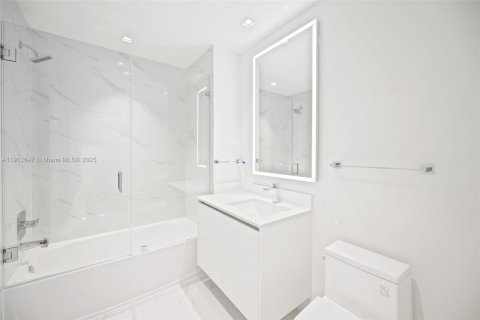 Copropriété à louer à Miami, Floride: 2 chambres № 1974282 - photo 27