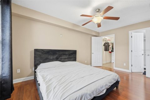 Condo in Orlando, Florida, 2 bedrooms № 2117473 - photo 17