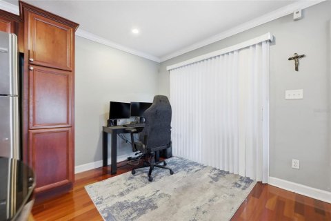 Condo in Orlando, Florida, 2 bedrooms № 2117473 - photo 6