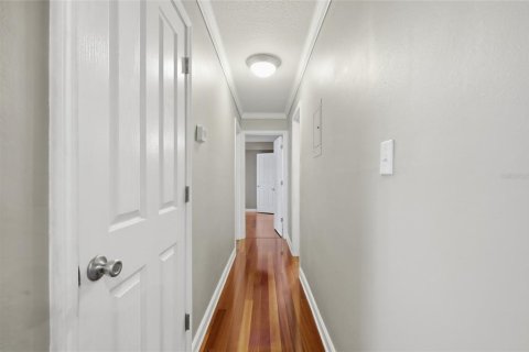 Condo in Orlando, Florida, 2 bedrooms № 2117473 - photo 13