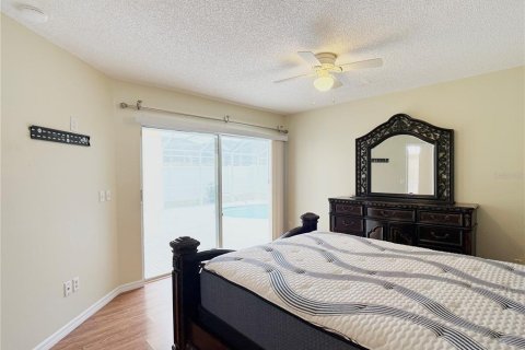 House in Davenport, Florida 4 bedrooms, 139.54 sq.m. № 2394059 - photo 16
