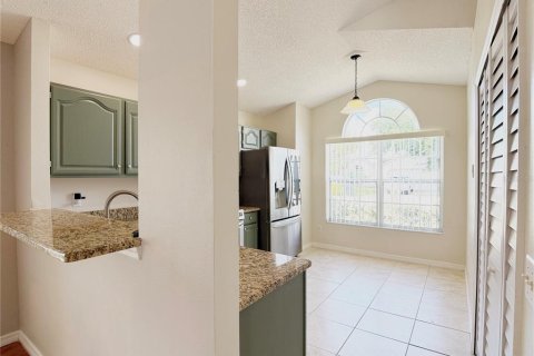 House in Davenport, Florida 4 bedrooms, 139.54 sq.m. № 2394059 - photo 6