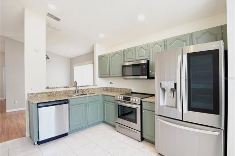 House in Davenport, Florida 4 bedrooms, 139.54 sq.m. № 2394059 - photo 4
