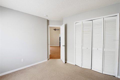 House in Davenport, Florida 4 bedrooms, 139.54 sq.m. № 2394059 - photo 24