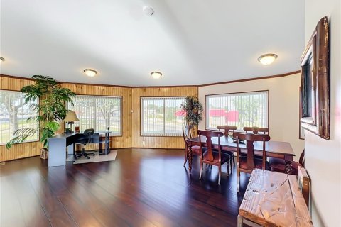Propiedad comercial en venta en Eustis, Florida, 74.32 m2 № 2155662 - foto 11