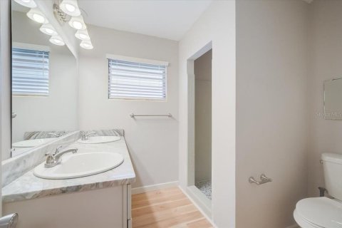 Apartment in Sarasota, Florida 2 bedrooms, 121.79 sq.m. № 1866575 - photo 14