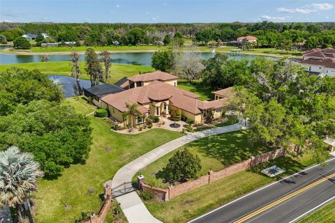 House in Odessa, Florida 4 bedrooms, 469.71 sq.m. № 2099689