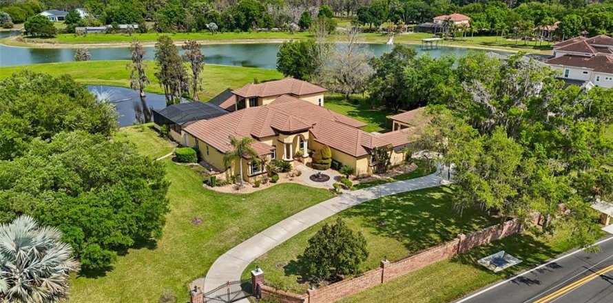 Casa en Odessa, Florida 4 dormitorios, 469.71 m2 № 2099689