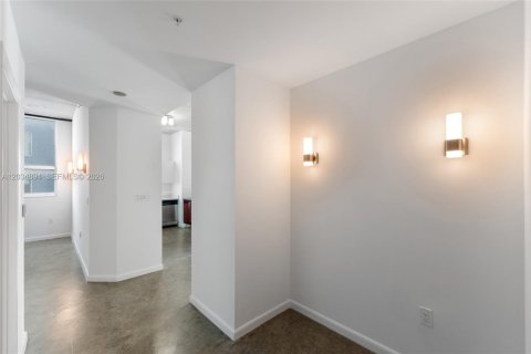 Copropriété à vendre à Miami, Floride: 1 chambre, 88.26 m2 № 2153718 - photo 10