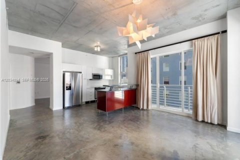 Copropriété à vendre à Miami, Floride: 1 chambre, 88.26 m2 № 2153718 - photo 2