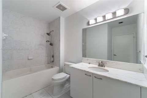 Copropriété à vendre à Miami, Floride: 1 chambre, 88.26 m2 № 2153718 - photo 8