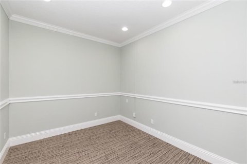 Propiedad comercial en alquiler en Palm Coast, Florida № 1515395 - foto 9